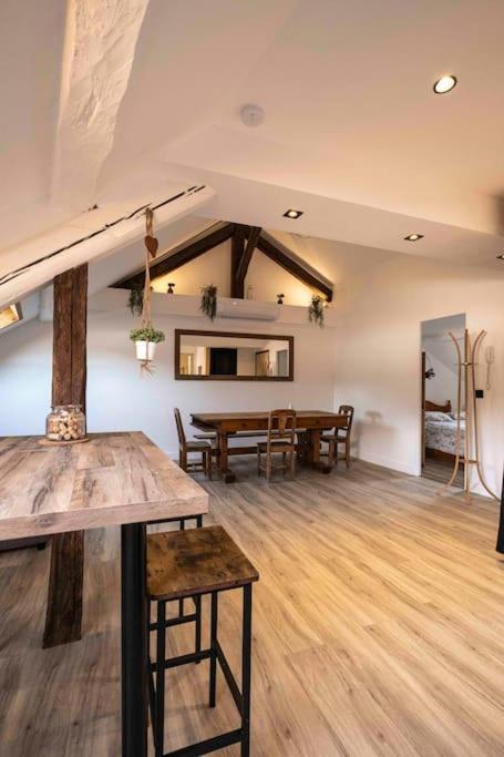 Cocon Sous Les Toits Apartamento Albertville Exterior foto