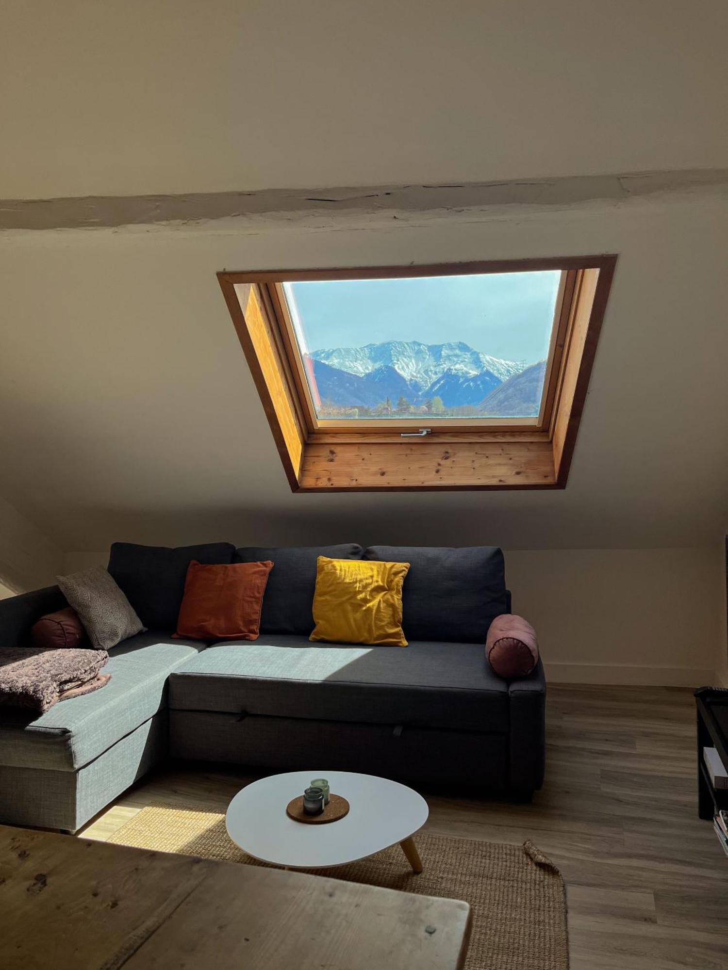 Cocon Sous Les Toits Apartamento Albertville Exterior foto
